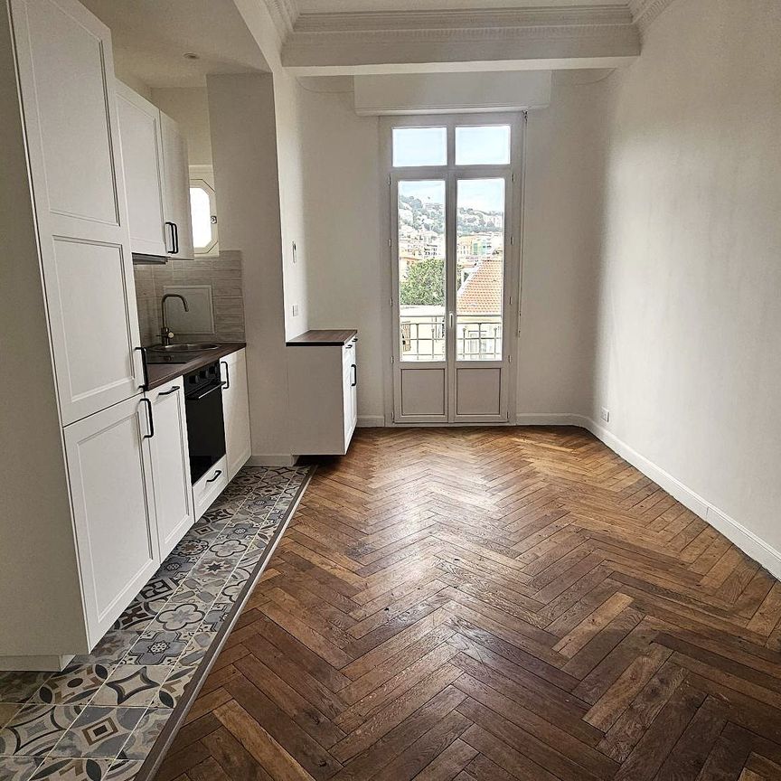 Location Appartement 3 pièces 45m² NICE 06100 - Photo 1