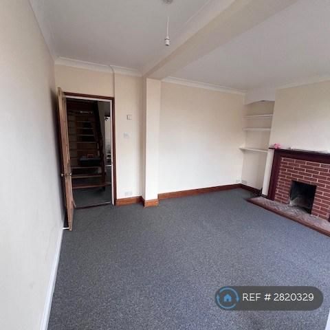 2 bedroom semi-detached house to rent - Photo 1