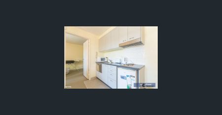 One Bedroom Furnished - Walking distance to RMIT & Melbourne Uni. - Photo 3