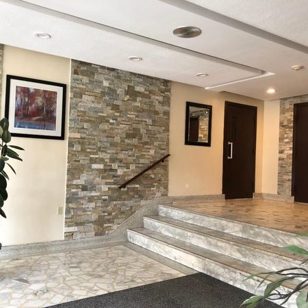 3 ET DEMI, TOUT RENOVE, CHAUFFAGE ET EAU CHAUDE INCLUS - Photo 3