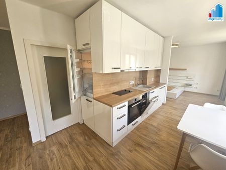 Pronájem bytu 1+kk a garsoniéry 54 m² - Photo 5