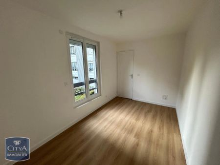 Appartement à louer 5 pièces 96.16m² - Photo 2