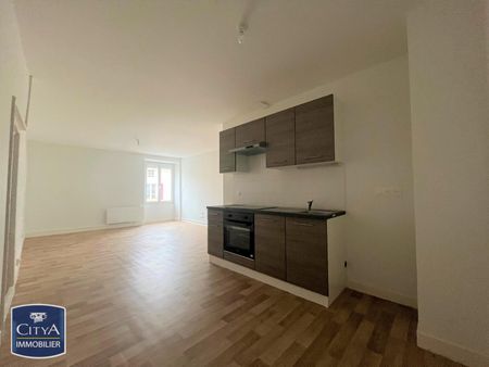 Location Appartement 2 pièces 46m² LUSIGNAN 86600 - Photo 2