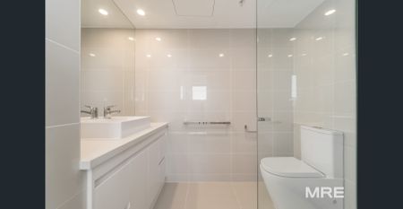 Oversized, stunning & with phenomenal views - Photo 4