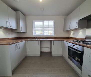 2 bedroom apartment to rent - Photo 3