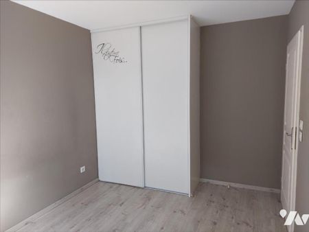 APPARTEMENT F2 + PARKING - VIDE - Photo 4