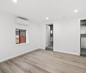 Classic Charm - Photo 6