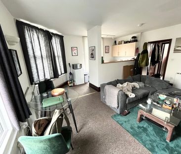1 Bed Flat, City Road, BS2 - Photo 1