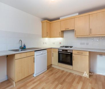 3 bedroom terraced house to rent - Photo 3
