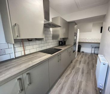 1 bedroom in a house share to rent - Photo 6