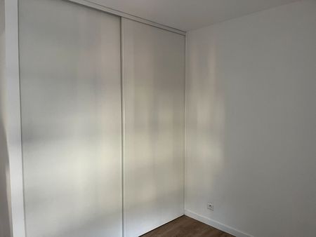 Location Appartement 2 pièces 43m² - Photo 5