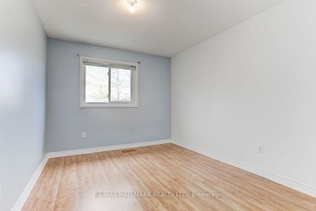 Detached Home For Lease | N8125806 - Photo 5