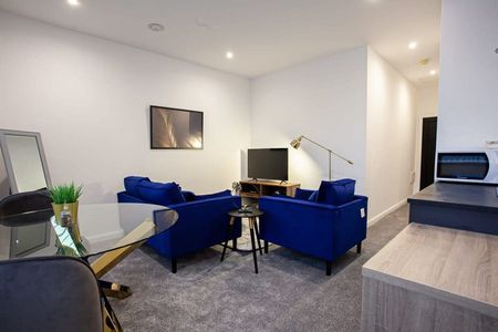 Churchgate - Photo 5