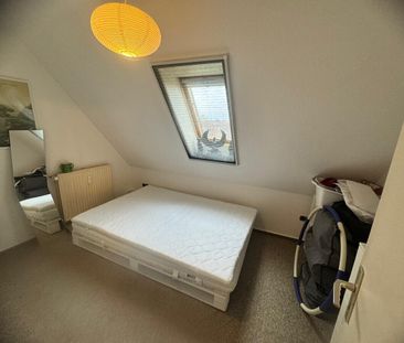 Schöne 2-Zi.-Dachgeschosswohnung in Lübeck-St. Lorenz-Nord (Nähe Ba... - Foto 1