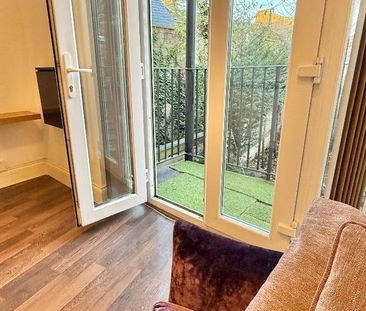 Studio to rent - Photo 2