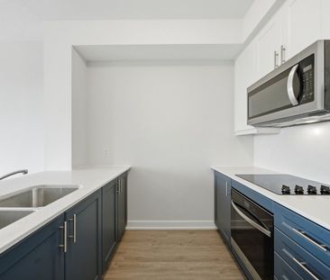 For Lease - 600 North Service Road Unit# 414, Hamilton, Ontario - Photo 2
