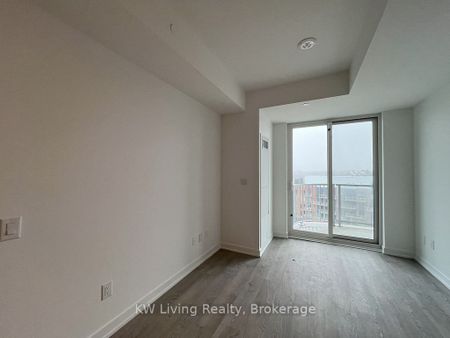 For Lease - 220 Missinnihe Way Unit# 803, Mississauga, Ontario - Photo 2
