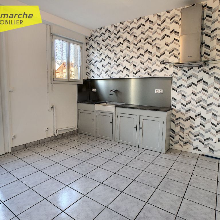 MAISON 3 PIECES, bourg de GAVRAY - Photo 1