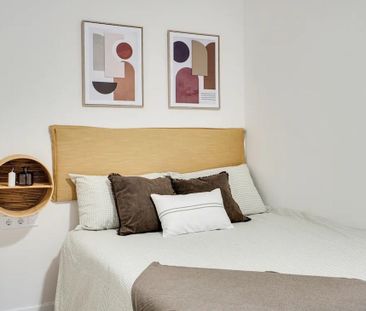 Carrer de Calderón de la Barca, Barcelona, Catalonia 08032 - Photo 6