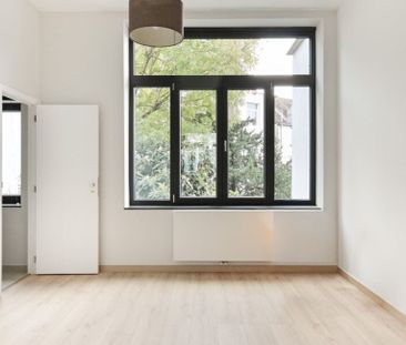 Appartement te huur in Elsene voor € 1.290 met 1 slaapkamer - Photo 1