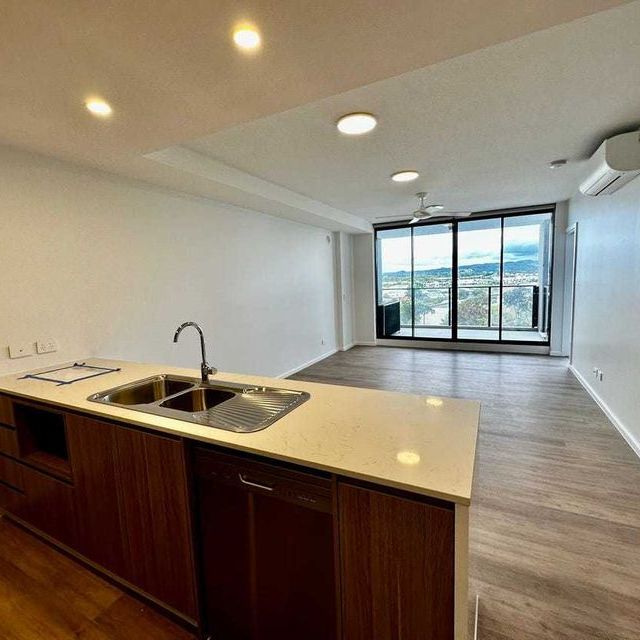 Varsity Lakes Living at Its Finest: 2-Bedroom Apartment in the Heart of It All - Photo 1