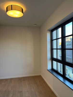 Nieuwbouwappartement te huur met 1 slpk in "Huize Art Deco ". Uniek in opbouw en materialen. Negatief E-peil. - Foto 1