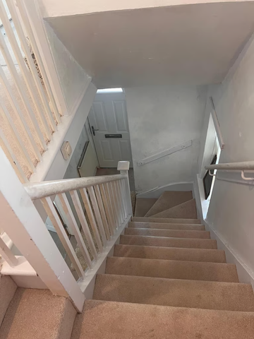 1 bedroom in a house share to rent - Photo 5