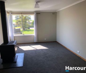 3 Bedroom Home in Great Location - Photo 1