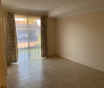 4/16 Marjorie Avenue, Shelley - Photo 1