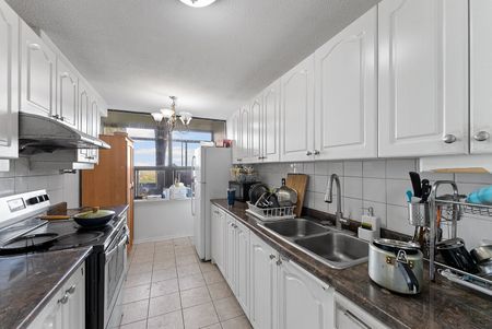 For Lease - 18 Knightsbridge Road Unit# 1009, Brampton, Ontario - Photo 4