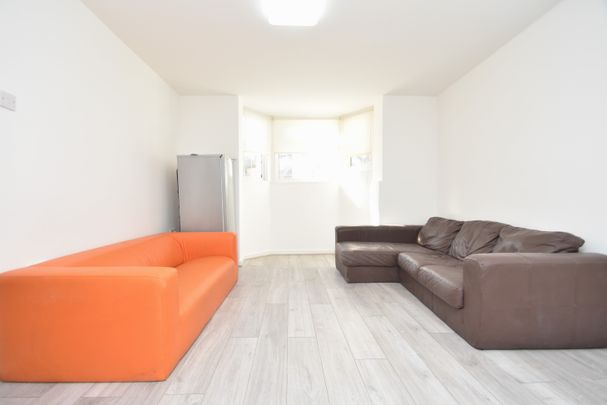 5 bedroom terraced house to rent - Photo 1