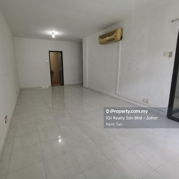 Polo Park, Taman Iskandar, Johor Bahru - Photo 1
