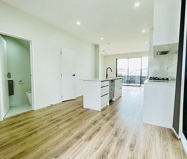 3 Bedroom townhouse in PAPAKURA - Photo 6