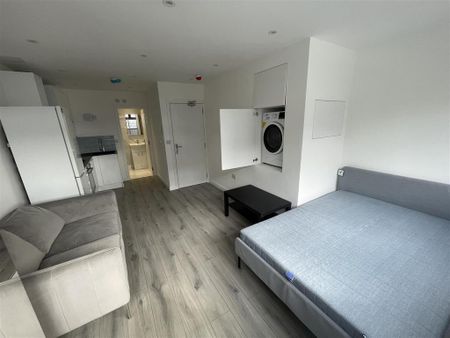 Studio to rent - Photo 4