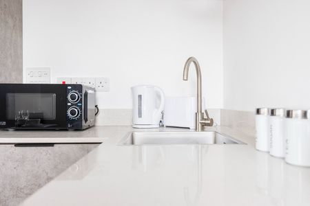 1 Bed Flat, Cresta House, LU1 - Photo 3