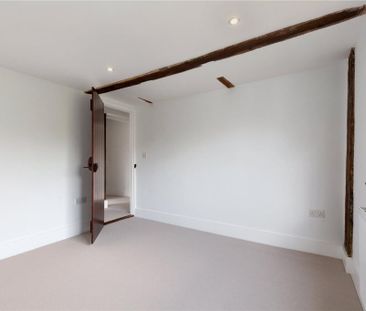 2 bedroom end of terrace house to rent - Photo 4