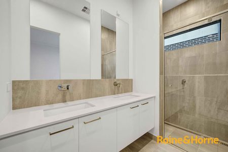 Contemporary Living: Brand New Townhouse - Photo 3