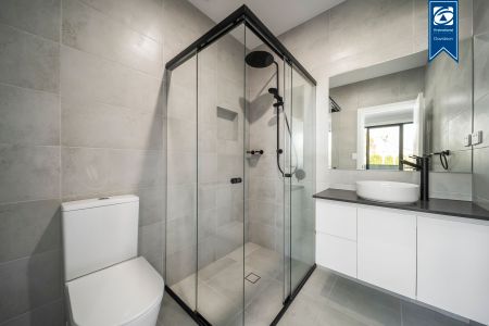 6d Templeton Crescent, 2170, Moorebank Nsw - Photo 3