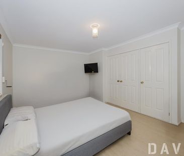 Spacious Two-Storey Townhouse - Photo 6