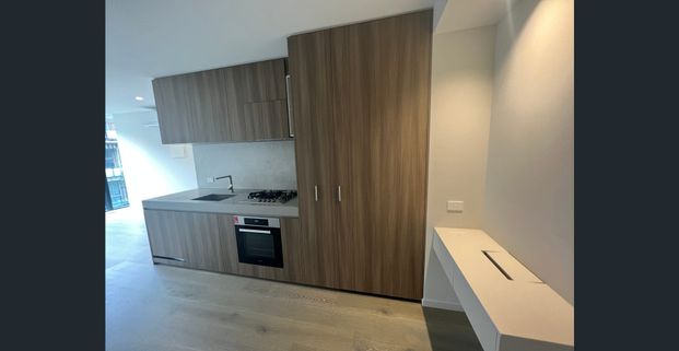 Experience Luxury Living with this Perfectly Located 1-Bedroom Apartment - Photo 1