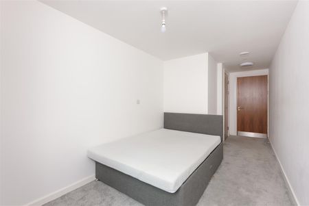 Rent QUBE, West Street, S1 £800pcm - Photo 4