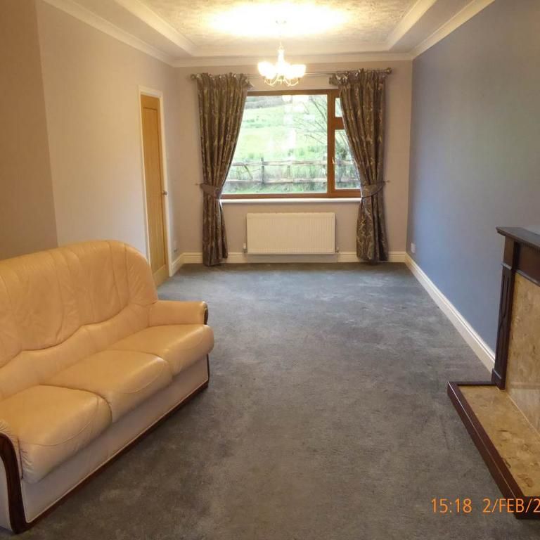 3 bedroom detached bungalow to rent - Photo 1