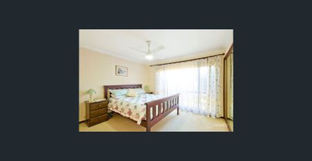 GREAT HOME IN AMAZING LOCATION! - Photo 4