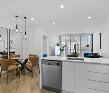 FULLY FURNISHED APARTMENT - REGAL RESIDENCES - Photo 4