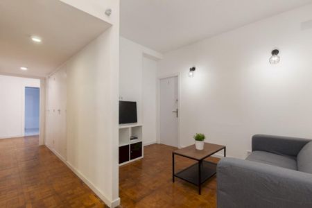 Double room with balcony in Barcelona - Photo 3