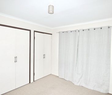 THREE BEDROOM HOME IN GREAT LOCATION! - Photo 6