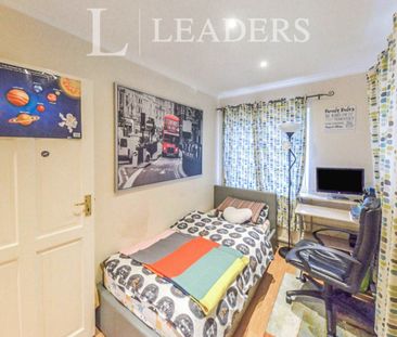 3 bedroom maisonette to rent The Ridgeway, St. Albans, AL4 - Photo 1