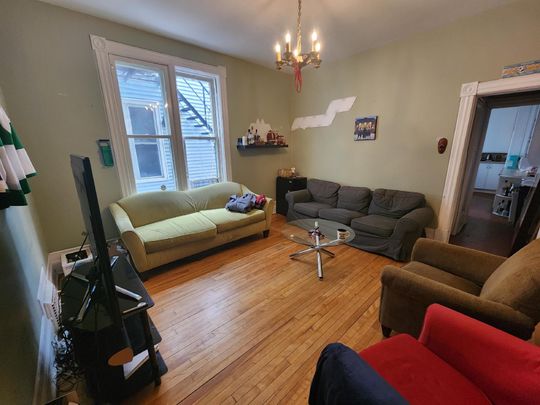 1 - 44 Sweetland Avenue - Photo 1