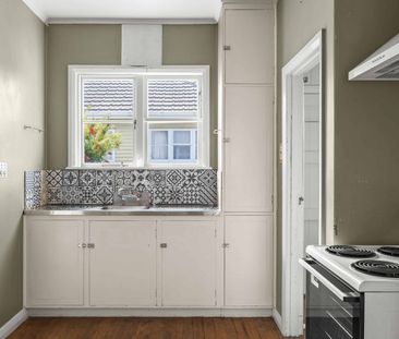 Tidy Two Bedroom Home! - Photo 5