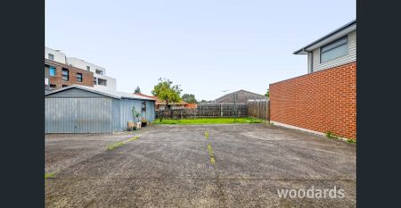 Spacious Home with Large Backyard - Photo 4